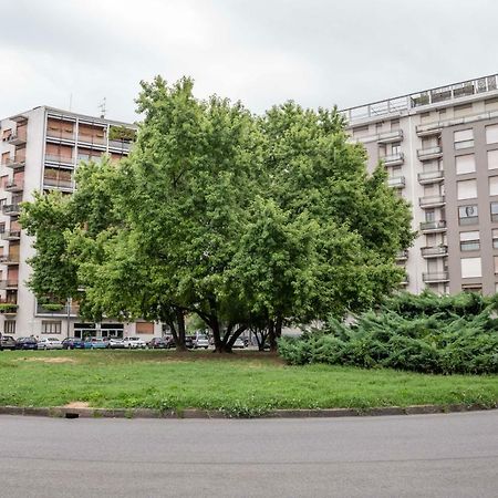 Sweett - Solari Apartment Milan Bagian luar foto