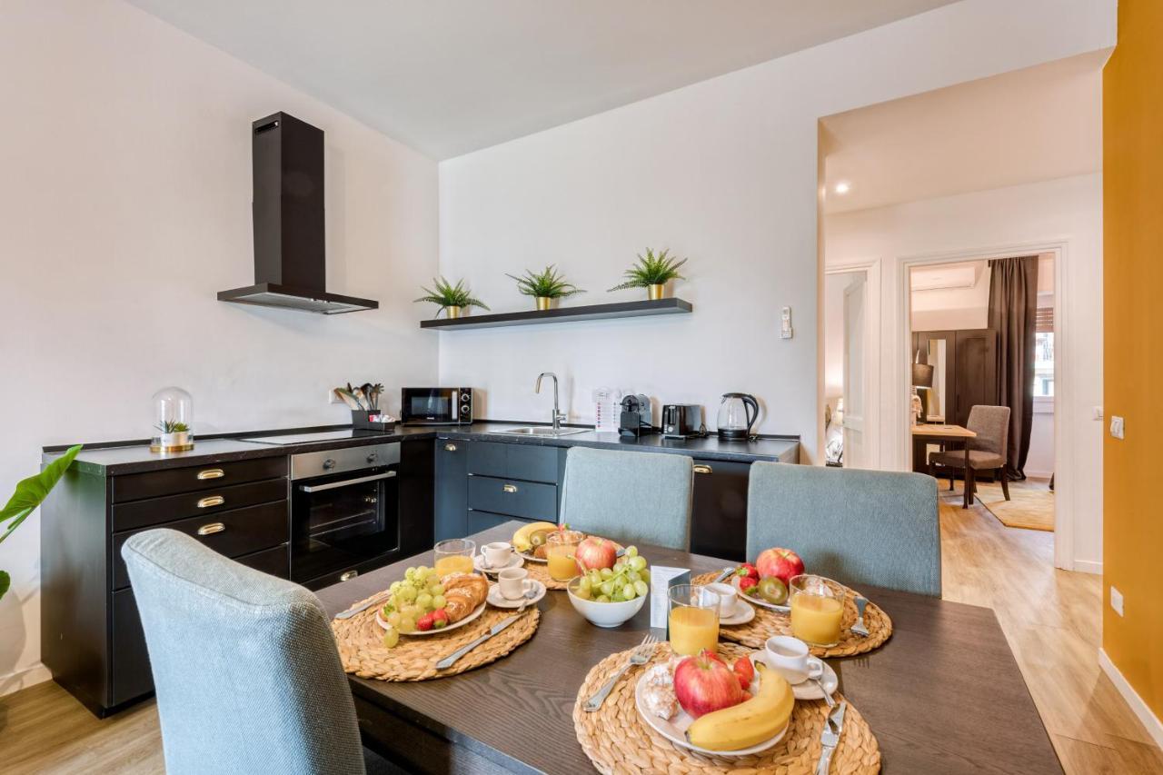 Sweett - Solari Apartment Milan Bagian luar foto