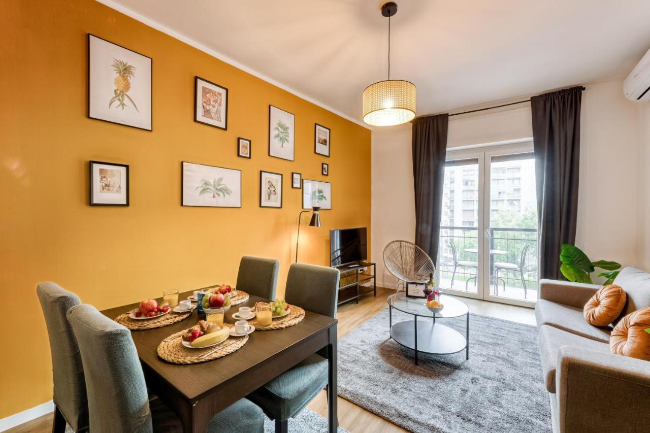 Sweett - Solari Apartment Milan Bagian luar foto