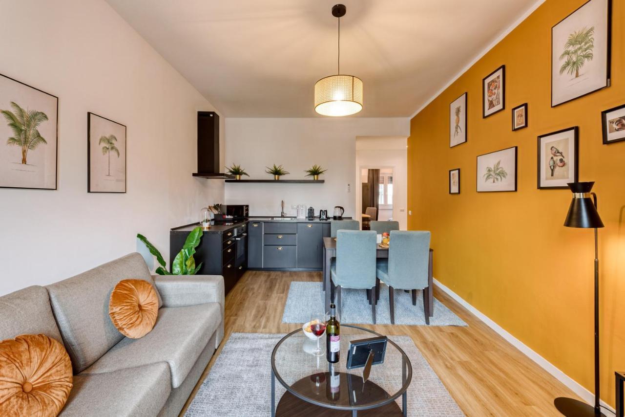 Sweett - Solari Apartment Milan Bagian luar foto