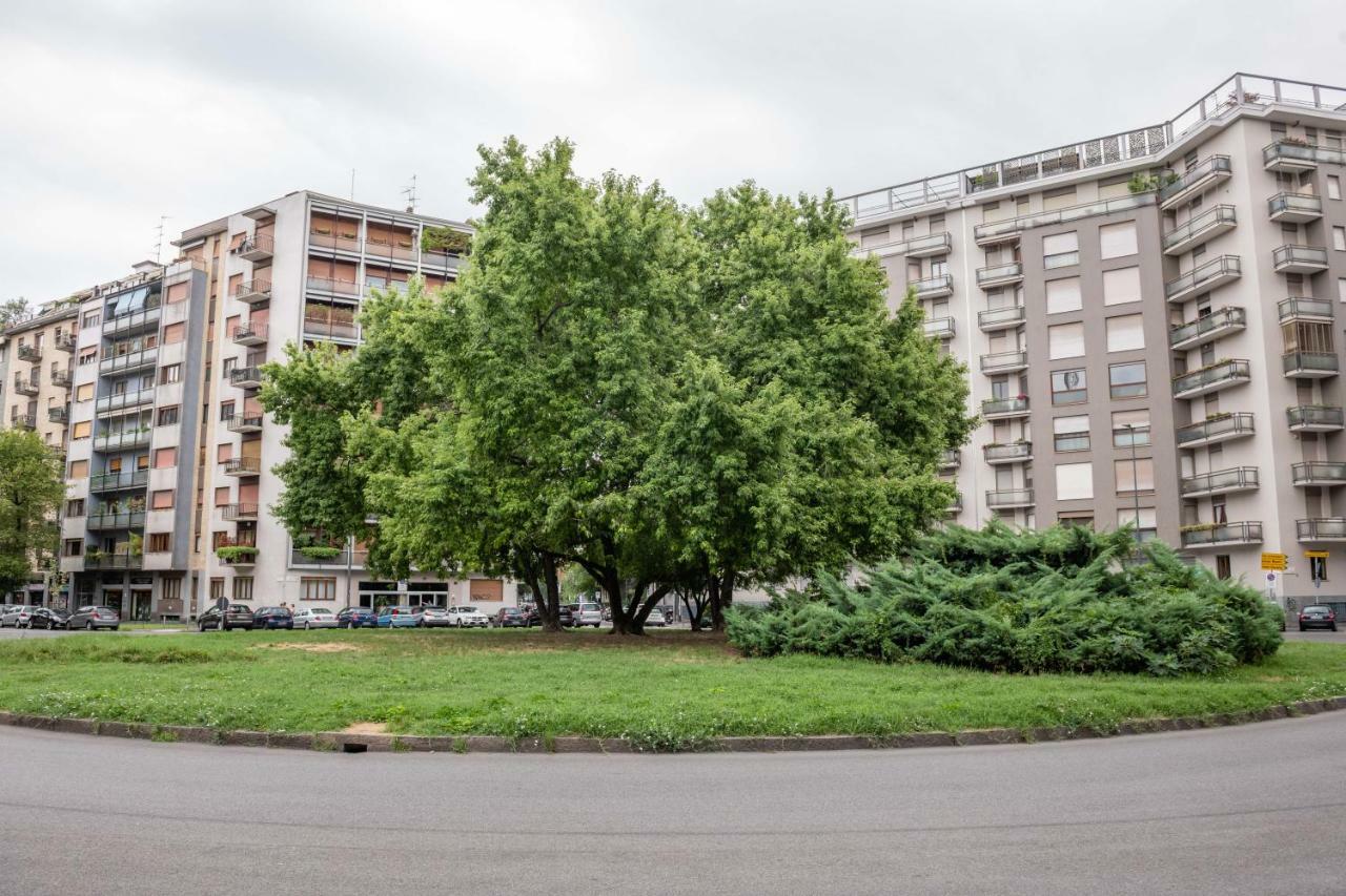 Sweett - Solari Apartment Milan Bagian luar foto